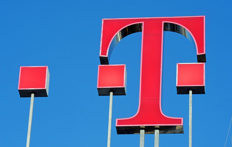 Telekom a primit o amendă uriașă. 500.000 de lei, pentru deficiențele de semnal în Arad. E uimitor cine a ”turnat” operatorul