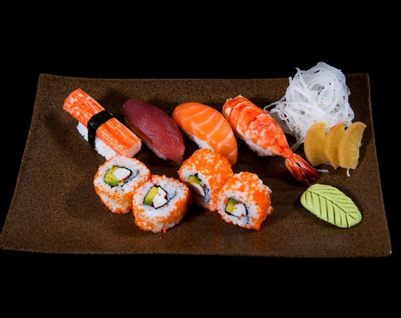 Un bătrân din Coreea de Sud a rămas fără brațul stâng, după ce a mâncat sushi