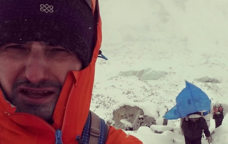 Elicopterele, la tabăra de bază. Alex Găvan așteaptă să fie evacuat / VIDEO HORROR