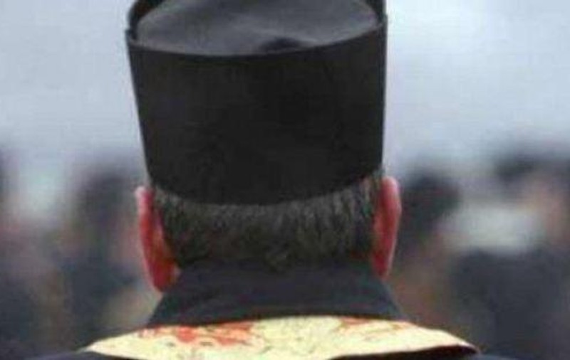 Un preot a "comis-o" în post: a condus beat și a rănit un enoriaș!
