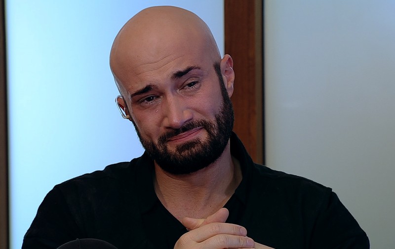 VIDEO/ Mihai Bendeac susține că a fost infectat cu COVID-19. „Eu, mama, tata, fratele, rude. În prima serie!”
