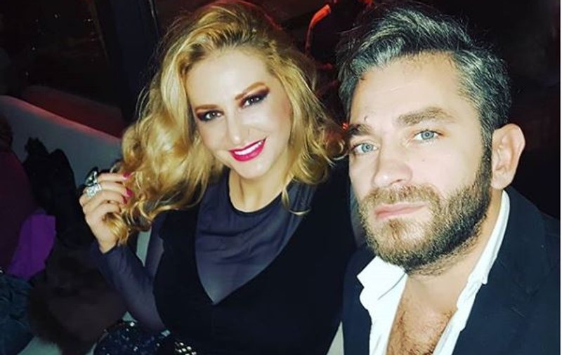 Cântăreața Julia Jianu n-a renunțat la visul de a deveni mamă. Speră ca noul iubit s-o ajute să-și mărească familia
