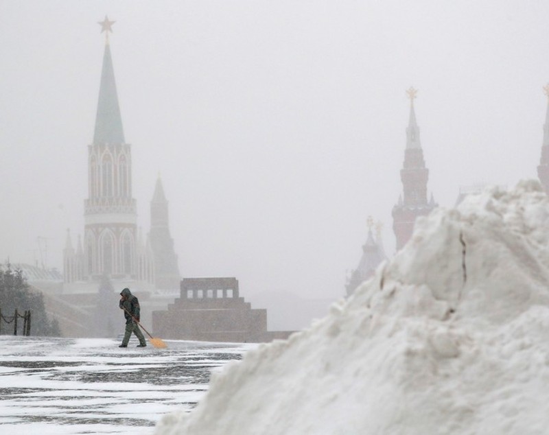 Moscova, afectată de cea mai puternică furtună de zăpadă din ultimii 70 de ani / GALERIE FOTO