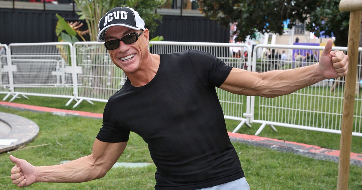 Jean-Claude Van Damme a dansat pe melodia "Save me" a lui Randi și Moga (foto Hepta)