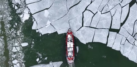 Spărgător de gheață pe Dunăre Foto: Captură video Youtube