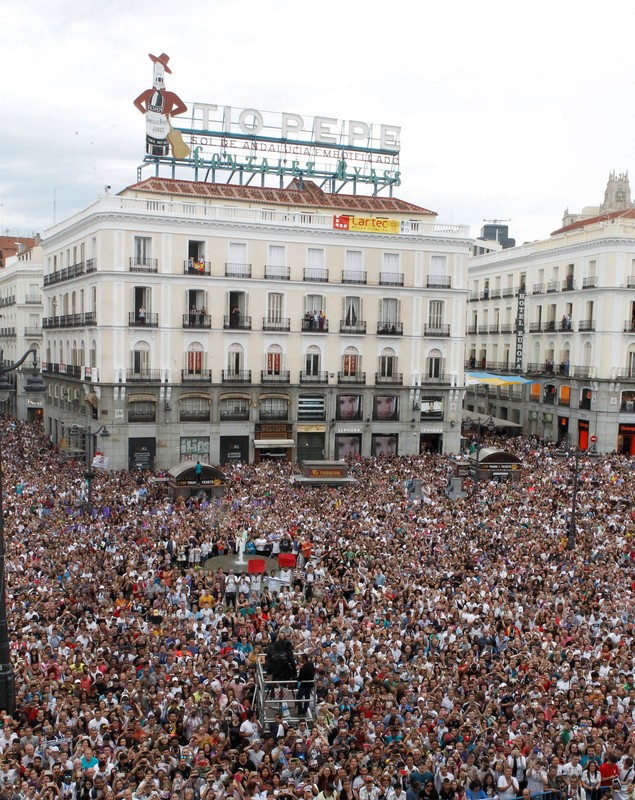 Nebunie la Madrid la întoarcerea campionilor de la Real. Ce le-a transmis Ronaldo fanilor | VIDEO&FOTO