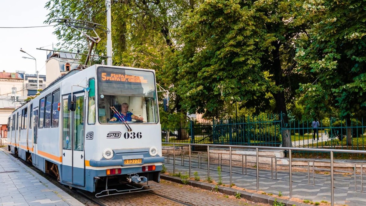 Tramvaiul 5 revine în București după 5 ani de pauză. Foto: Nicușor Dan / Facebook