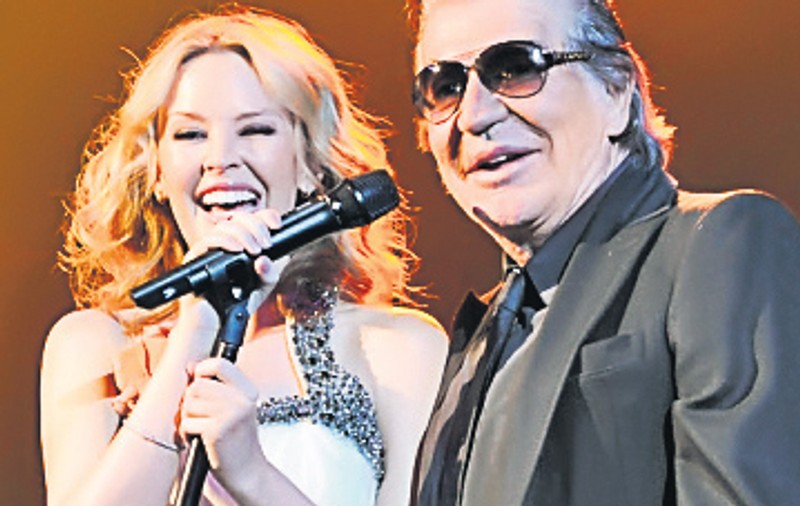 Kylie Minogue a luat 1.000.000 $ de la Roberto Cavalli?