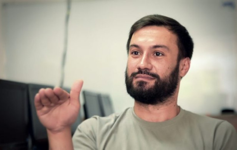 Gestul făcut de un profesor de liceu, după ce a primit un voucher cadou, strecurat într-o cutie de bomboane. “M-am dus în fața elevilor“