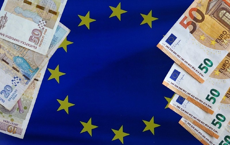 Aderarea Bulgariei la euro provoacă un boom economic: turism, imobiliare și piața de capital explodează