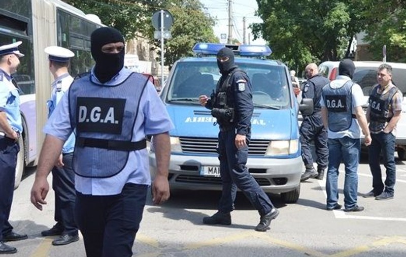 Percheziții în Mureş, într-un dosar privind infracţiuni de corupţie în domeniul silvic