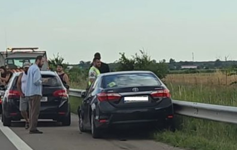 Traficul, blocat pe A3 București - Ploiești, după un accident rutier: o coloană de mașini de 2 kilometri s-a format pe sensul de mers spre Capitală