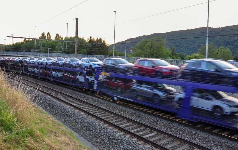 Un producător popular de mașini nu mai are voie să vândă două modele de automobile în Germania