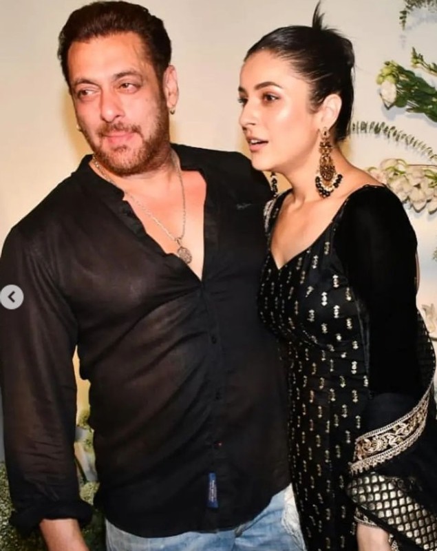 Iulia Vântur intervine după imaginile virale cu Salman Khan și actrița din India. Ce dezvăluire a făcut despre starul de la Bollywood, care îi e iubit