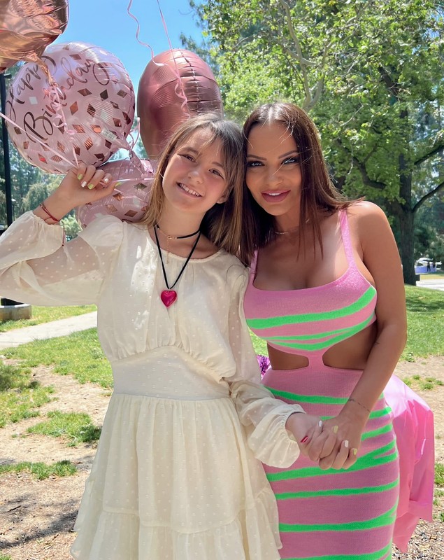 Andreea Antonescu a plecat în America. Ce se întâmplă cu fiica ei cea mare. „Am venit într-un suflet pentru a fi alături de ea”