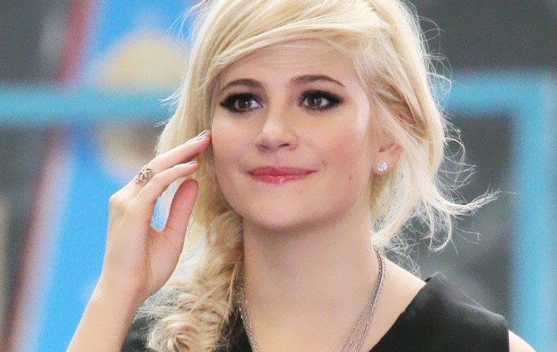 Pixie Lott va fi Fecioara Maria pe ecrane