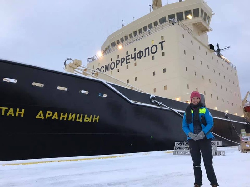 Până la Polarstern, Adela a mers cu spărgătorul rusesc de gheață Dranitsyn