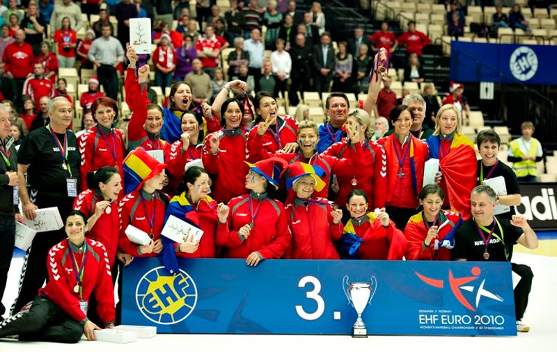 Naţionala de handbal feminin s-a calificat la Euro 2012