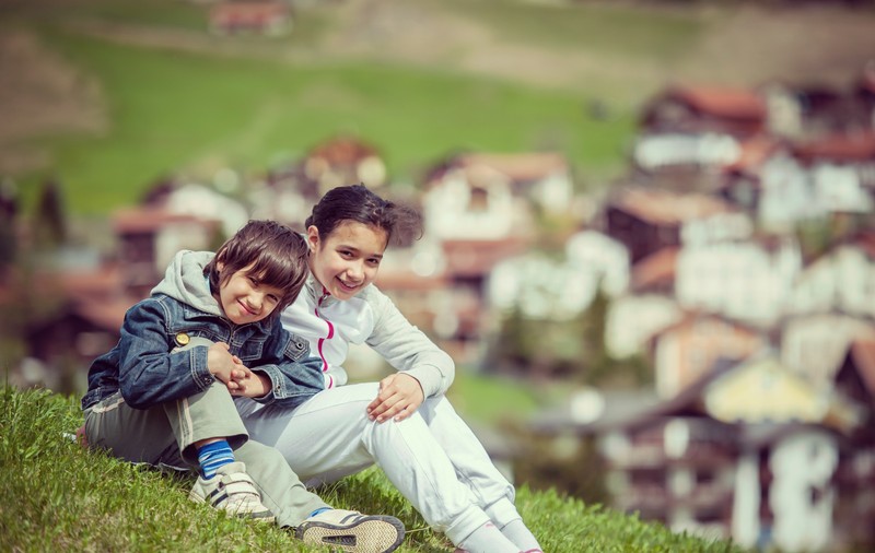 Guvernul Elveției recunoaște că mii de copii au fost adoptați ilegal din mai multe țări, inclusiv din România, înainte de 1990