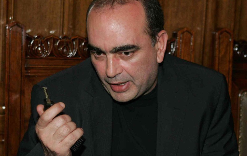 Neţoiu recunoaşte că a dat cu subsemnatul!