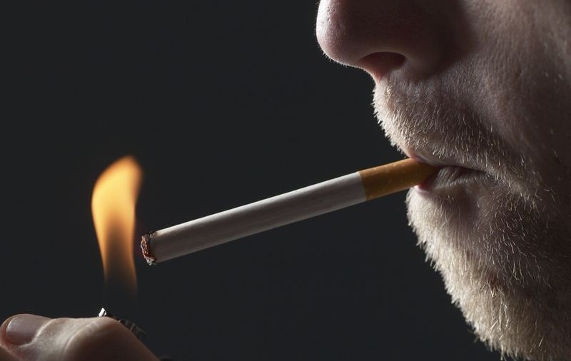 Persoanele de peste 50 de ani care fumează masiv riscă să se îmbolnăvească de Alzheimer