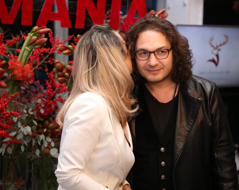 Chef Florin Dumitrescu nu-și scapă nevasta din ochi. Nu s-a dezlipit toată seara de Cristina | FOTO EXCLUSIV