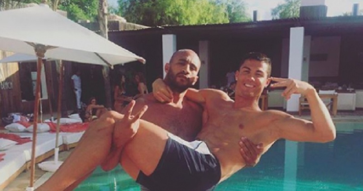Luptătorul Badr Hari a fost condamnat la doi de închisoare cu executare