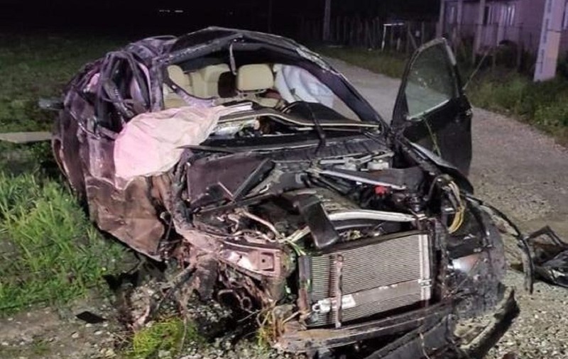 Șoferul BMW-ului X6 în care au murit doi tineri, la Baba Ana, a fost arestat. Bolidul s-a rostogolit 300 de metri