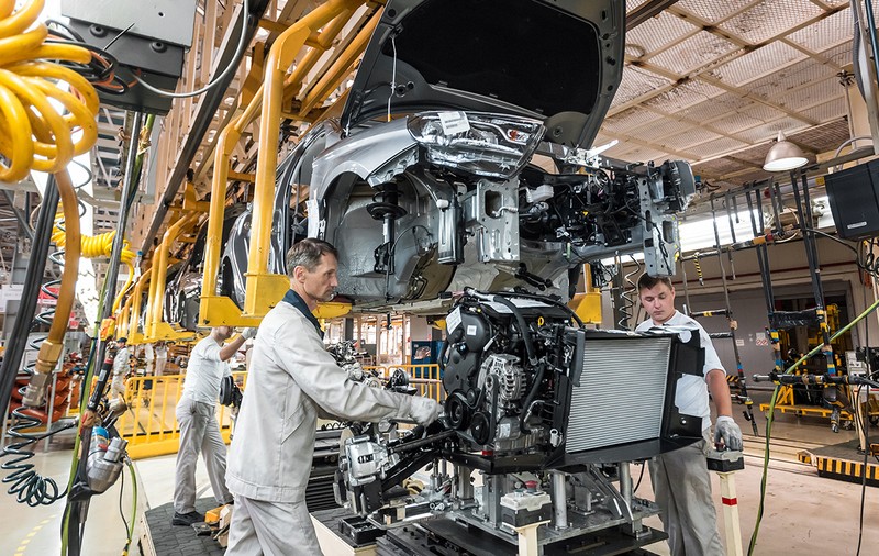 E-mailul care dovedește că Renault s-a înțeles cu subcontractorii săi să nu-și ia angajații reciproc și să țină salariile jos