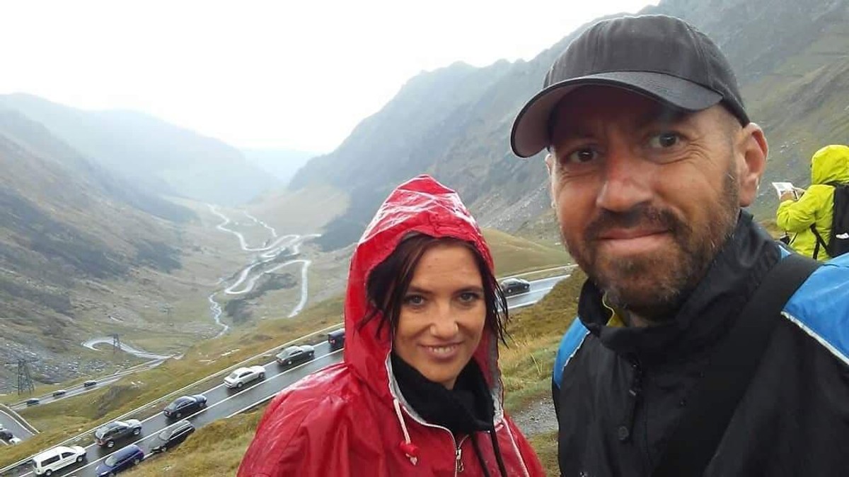 Viața după transplantul renal pentru prima pacientă operată la Iași, în urmă cu 18 ani. Simona Moisei a povestit pentru Libertatea cum soarta a legat-o de un bărbat care a trecut prin aceeași încercare ca ea
