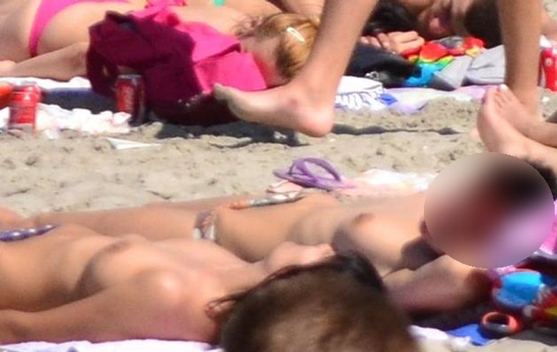 FIERBINTEEEE! A trecut vara, dar IMAGINILE HOT rămân! FOTO DE LA MARE