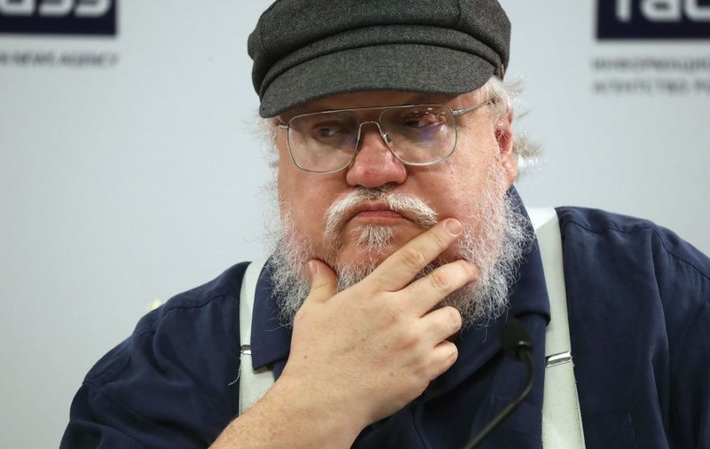 George R.R. Martin, autorul „Game of Thrones”, un nou contract, pe 5 ani, cu HBO.  Va lua peste 40 de milioane de dolari pentru noi scenarii
