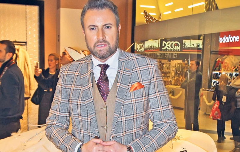 Bote își încearcă norocul cu Irinuca lui Columbeanu