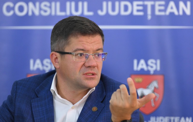 Costel Alexe, președintele CJ Iași, și-a impus vicepreședinții printr-o manevră la limita legalității: ședință convocată în două ore, trădări și alianțe improbabile