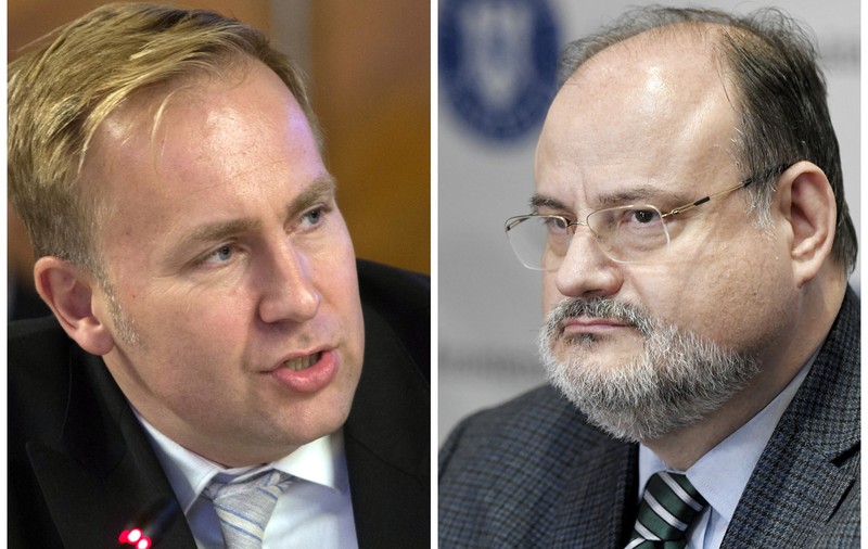 Ministrul Sănătăţii şi secretarul de stat operează în continuare la clinicile private care beneficiază de schimbările la legea sănătăţii promovate de minister!