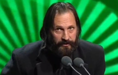 Actorul Bogdan Farcaș, mesaj emoționant pentru mama lui, pe scena de la Teatrul Național din București, la Gala Premiilor Gopo 2026