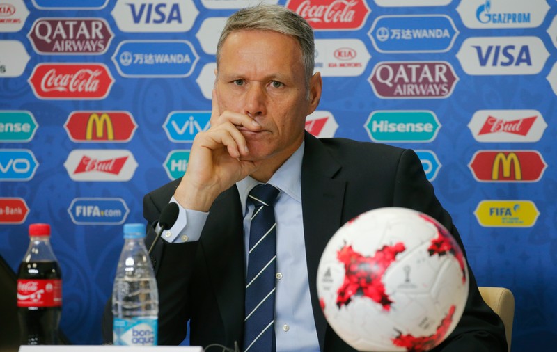 La Cupa Confederaţiilor va fi permisă şi a patra schimbare de jucători! Anunţul, făcut de Marco Van Basten