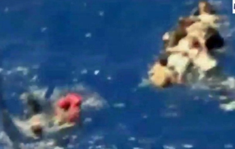 ROMÂNCA aflată la bordul FERIBOTULUI care a luat FOC ÎN GRECIA  A FOST SALVATĂ