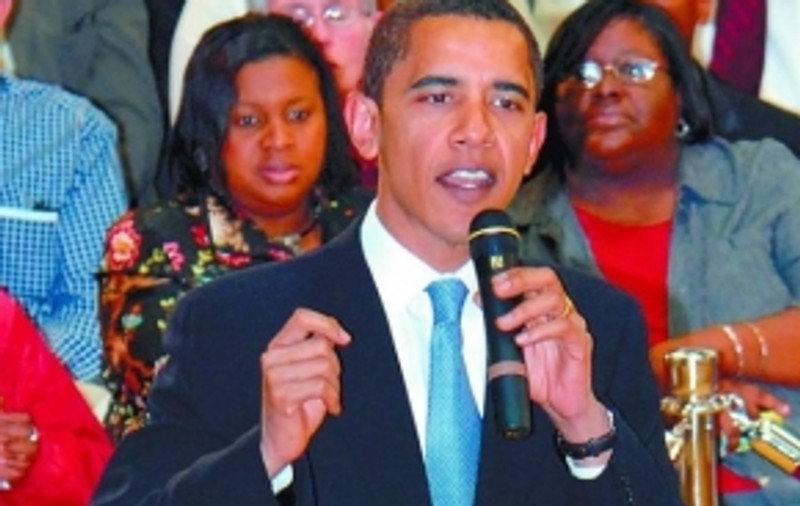 Bush a folosit dezinfectant după ce i-a strâns mâna lui Obama!