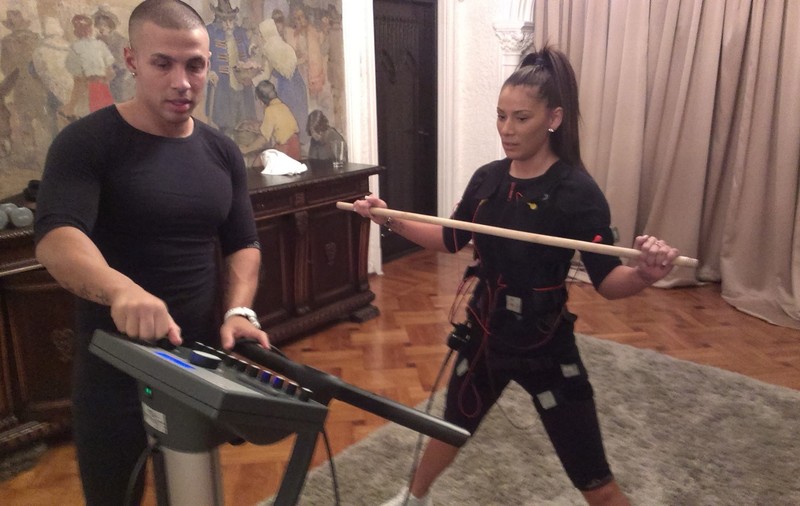 Roxana Vancea, Denisa Biţă şi Adrian Pescariu SLĂBESC FĂCÂND MIŞCARE DOAR 20 DE MINUTE