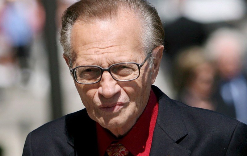 Video | Iată ultimele momente cu Larry King la pupitrul "Larry King Live" 