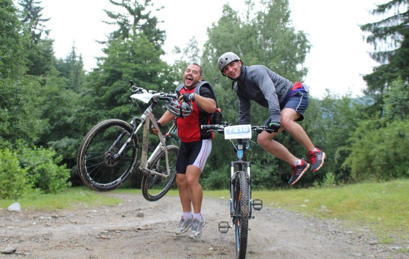 Riders Club: 40 de curse de poveste pentru sute de temerari / GALERIE FOTO