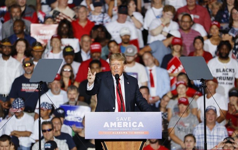 Donald Trump, huiduit de susținătorii săi când le recomandă să se vaccineze anti-COVID