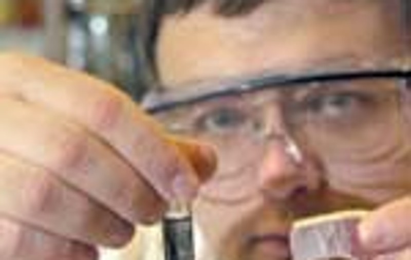 'Chirurgii' viitorului, vizibili doar la microscop