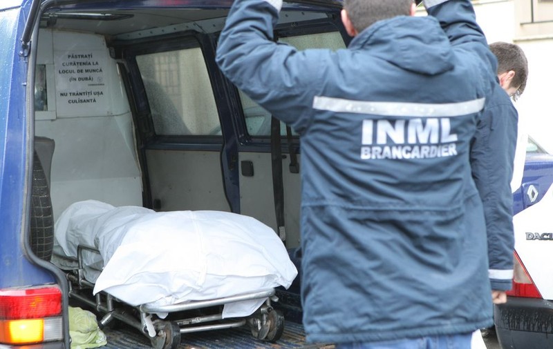 Bărbat găsit mort într-un parc din Capitală
