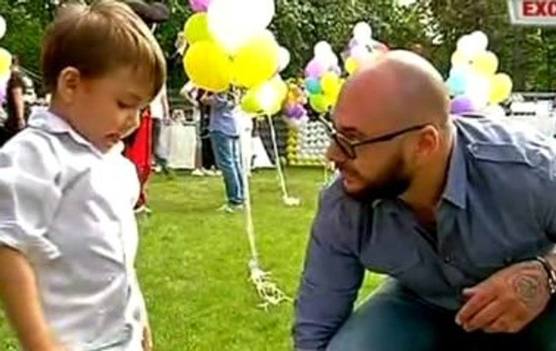 Ce l-a pus Cristi Mitrea pe fiul lui să-i arate. Băiețelul Andreei Mantea a cucerit pe toată lumea | VIDEO