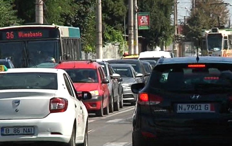 Poliţia Rutieră avertizează: traficul bucureştean va intra în colaps din cauza semafoarelor defecte!