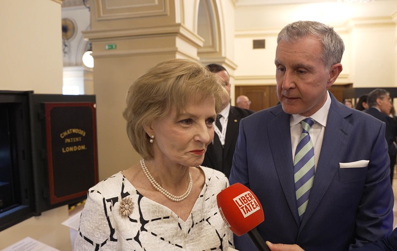 Principesa Margareta și principele Radu, la expoziția specială „Valori care rezistă timpului”: „Sunt la fel de frumoase ca în urmă cu aproape 100 de ani”
