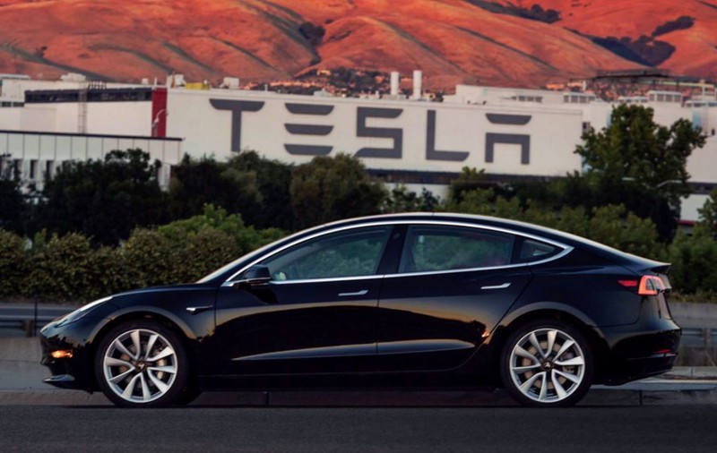 Tesla a raportat o pierdere de 619 milioane de dolari, cea mai mare pierdere din istoria companiei
