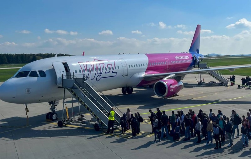 Orașul din România unde Wizz Air lansează 9 rute noi deodată. Lista completă a destinațiilor spre care poți zbura din martie 2026